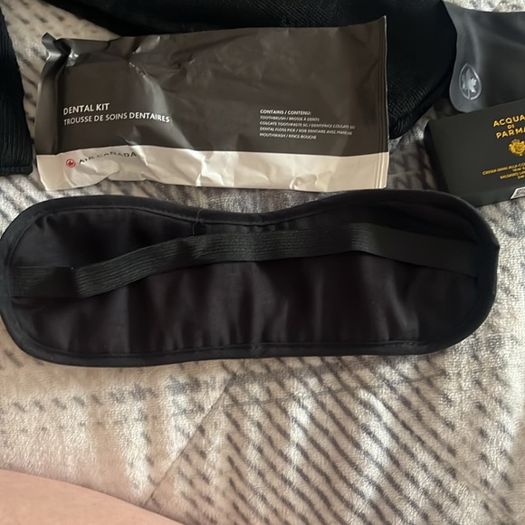 Aqua Di Parma Air canada cosmetic bag and travel kit 8 pcs - Picture 5 of 12